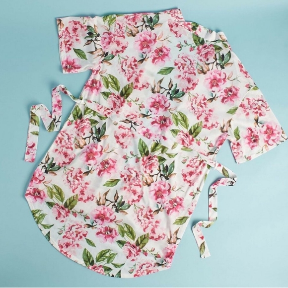 Show me you Mumu Floral Robe - Picture 2 of 3